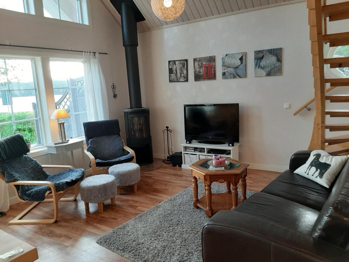 Sjoenaera Ullared Villa Exterior photo
